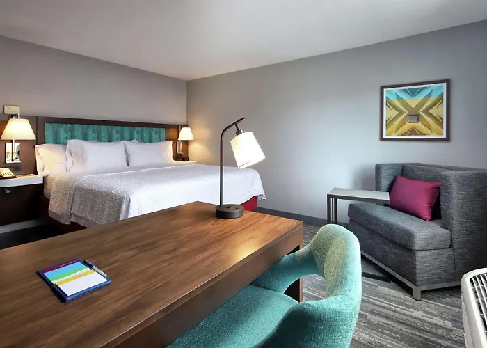 Hampton Inn & Suites Tucson East