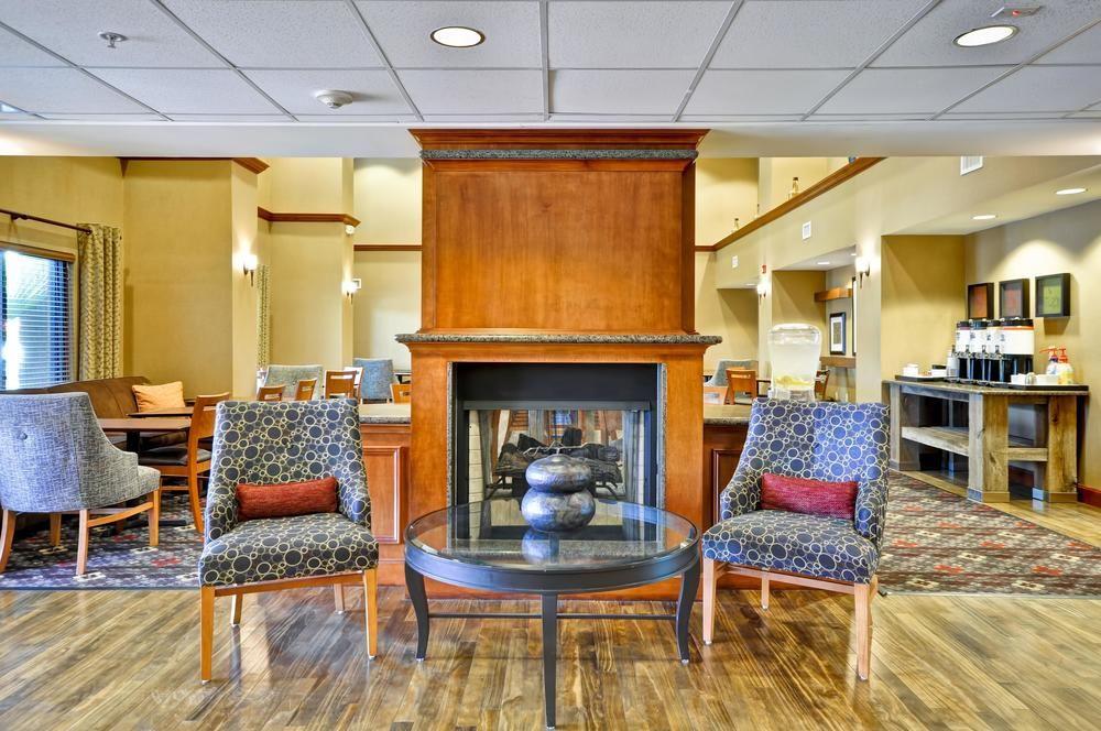 Hotel Hampton & East 3*