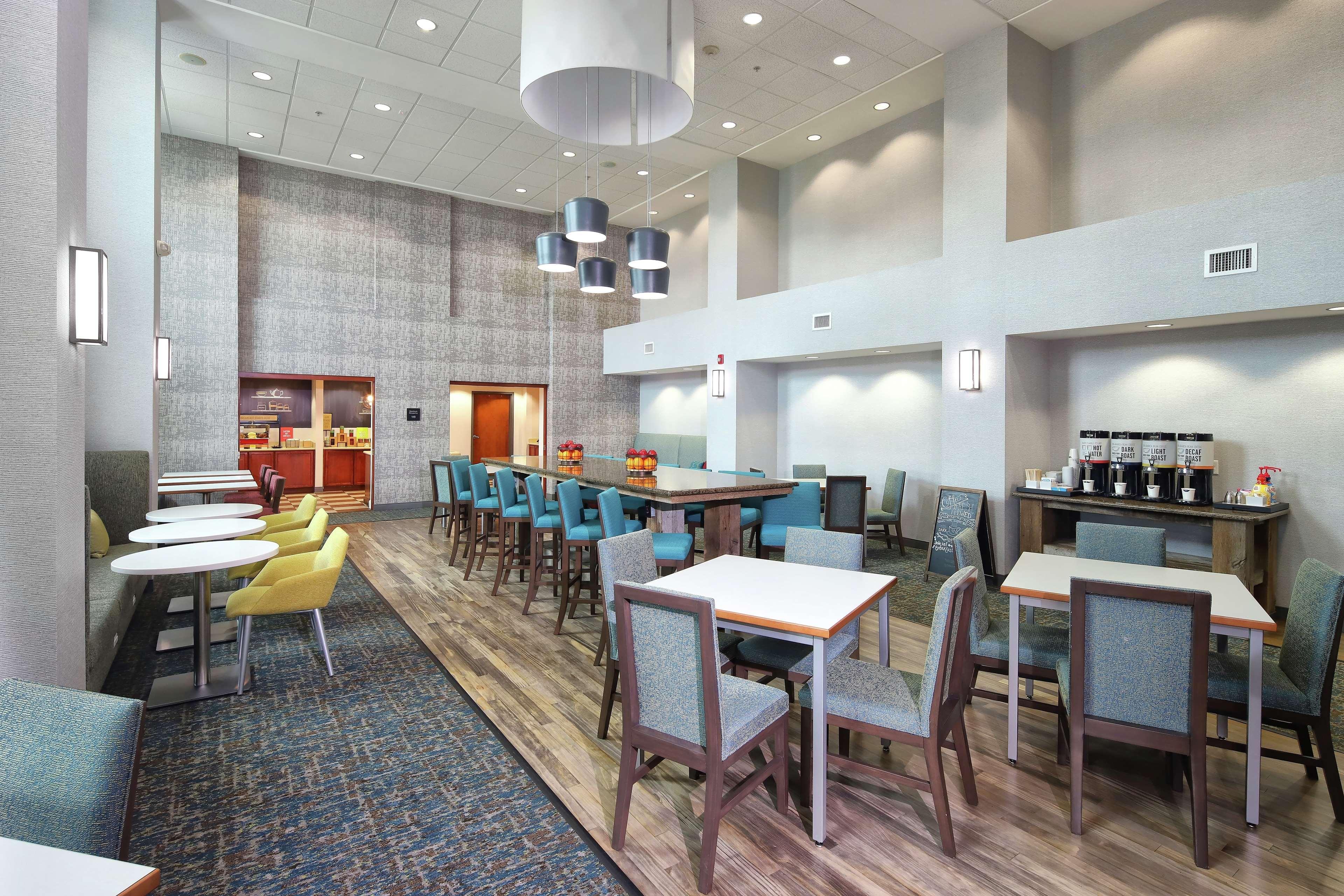 Hampton & East 3* Tucson